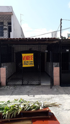 Casa na Tv. Ferreira Pena, próx. ao Líder
