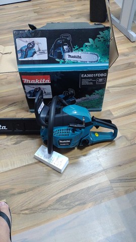 motosserra makita  gasolina  semi nova - Foto 2