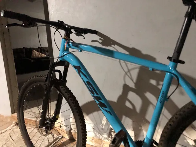 BICICLETA ARO 26 GIOS 4TRIX - AZUL BEBÊ E AZUL C/ AMORTECEDOR