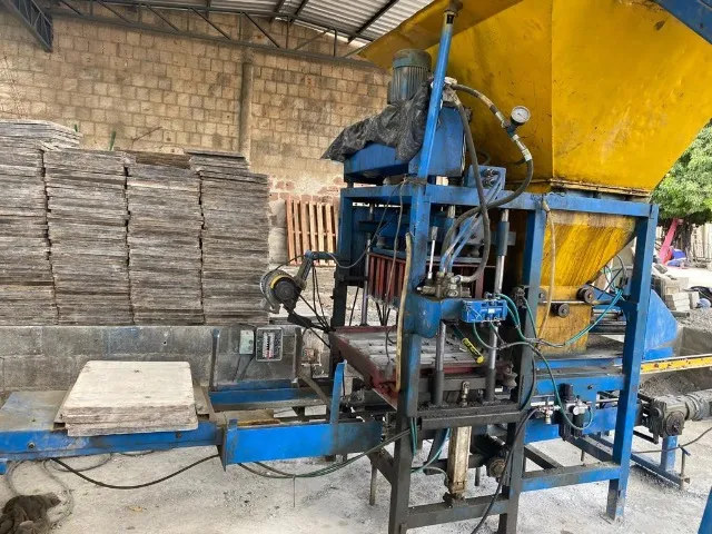 Máquina de blocos de concreto e paver