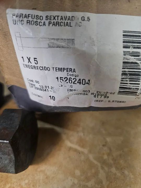 Parafuso sextavado 1x5 aco 10.9 rosca parcial novo - Foto 5
