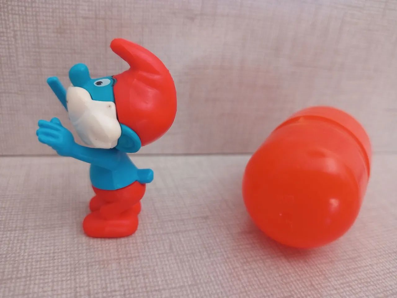 Papai Smurf maestro Ferrero Kinder 1996  Tam 5 cm5  - Foto 3