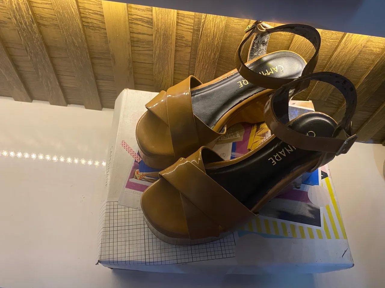 Sandália plataforma marrom - Foto 2