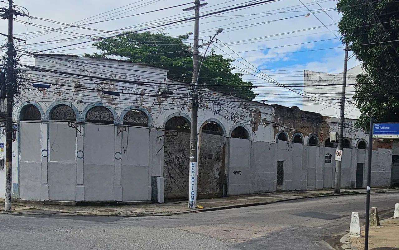 Vendo loja de esquina