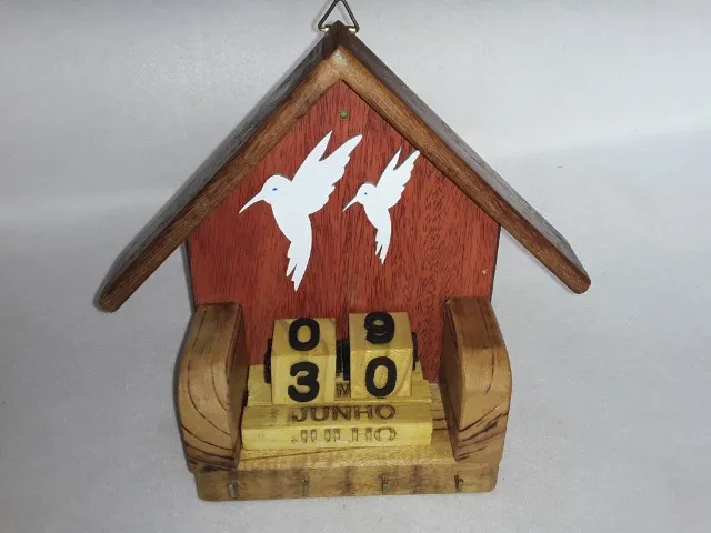Calendario Permanente Artesanal em madeira rustica hidratada