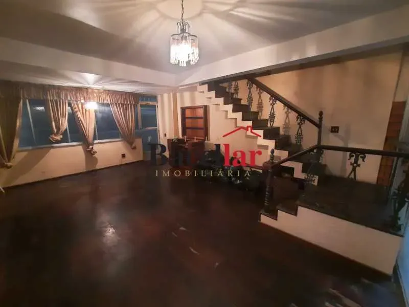 Apartamento - Triplex / Residencial / Vila Isabel
