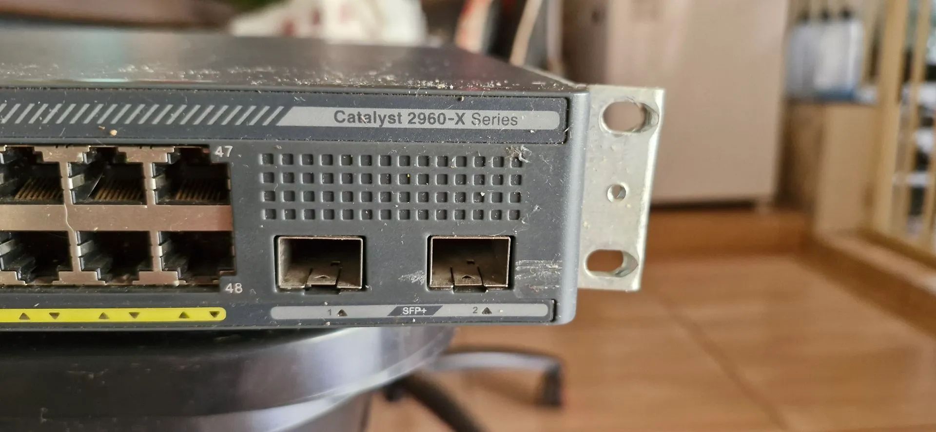 Switch Cisco Catalyst 2960+ - Foto 2