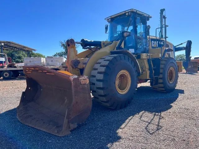 Pa carregadeira CAT 966L 2019