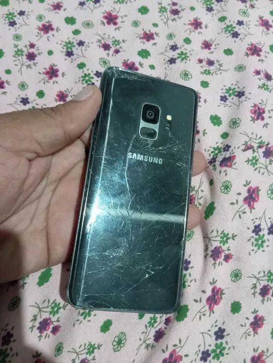 Celular disponível pra arrumar liga normal! - Foto 2