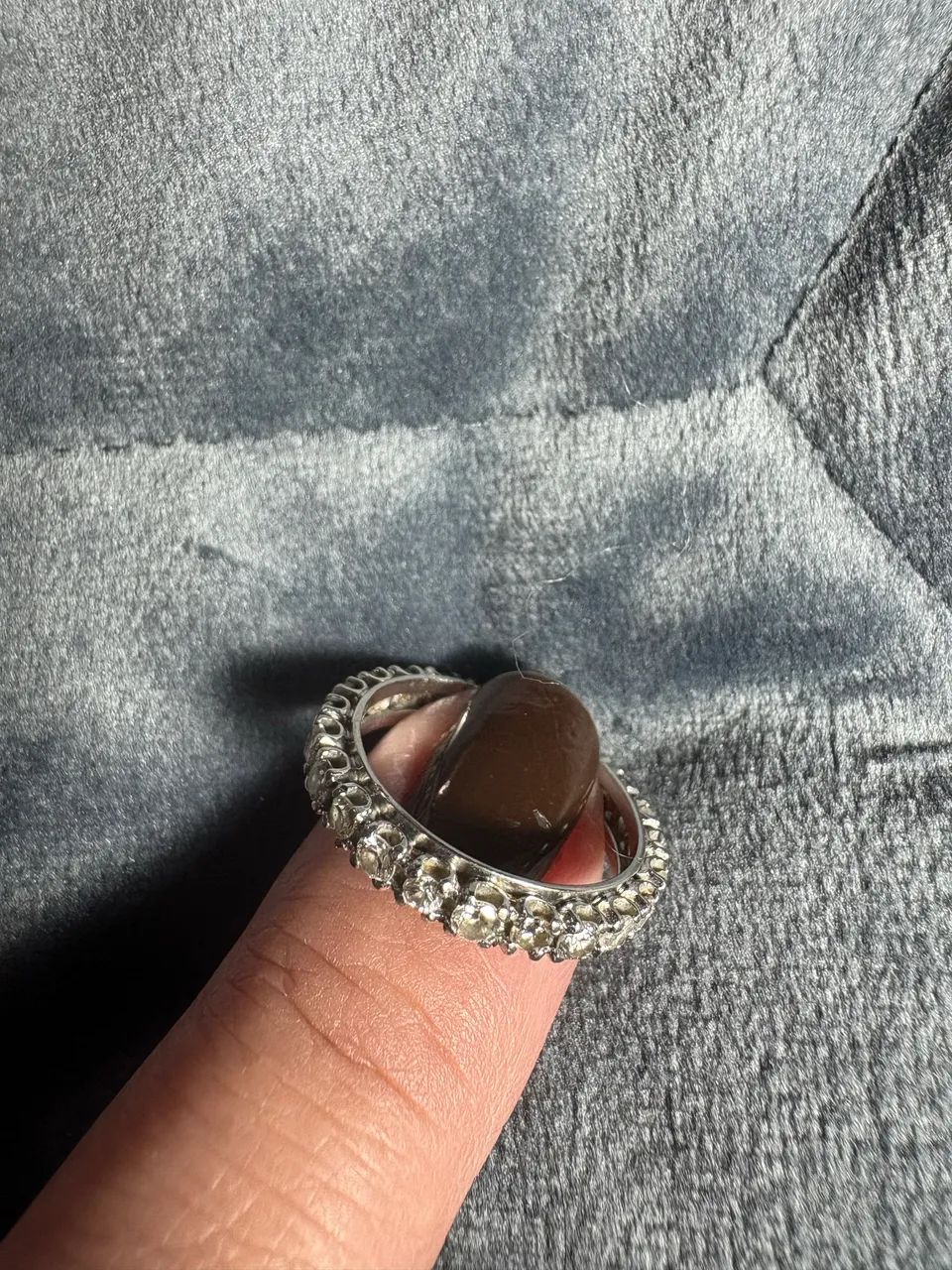 Aliança interna de diamantes com platina  - Foto 4