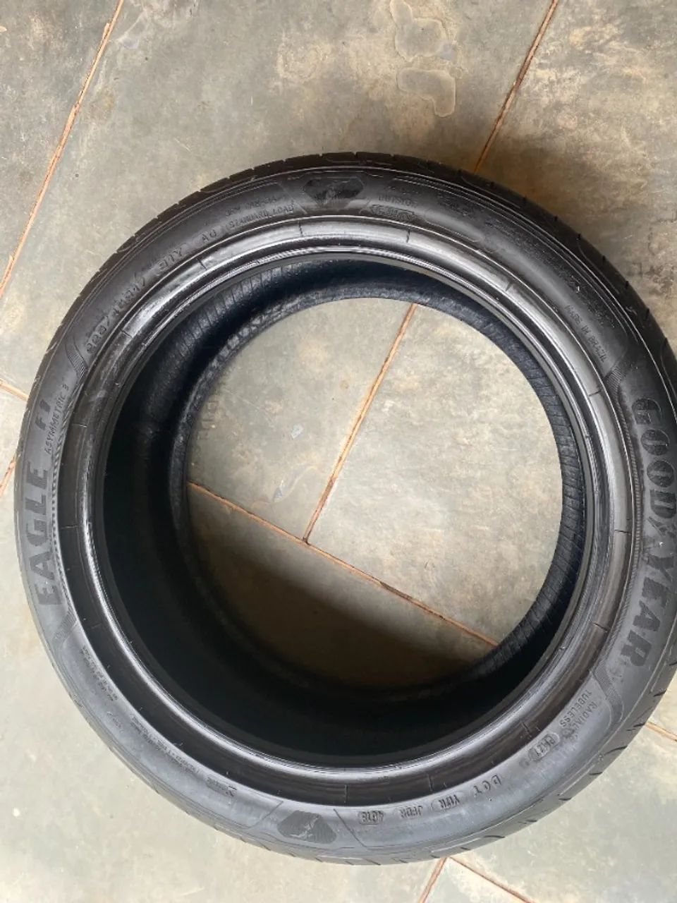 Pneu usado Goodyear 225/45r17 - Foto 3