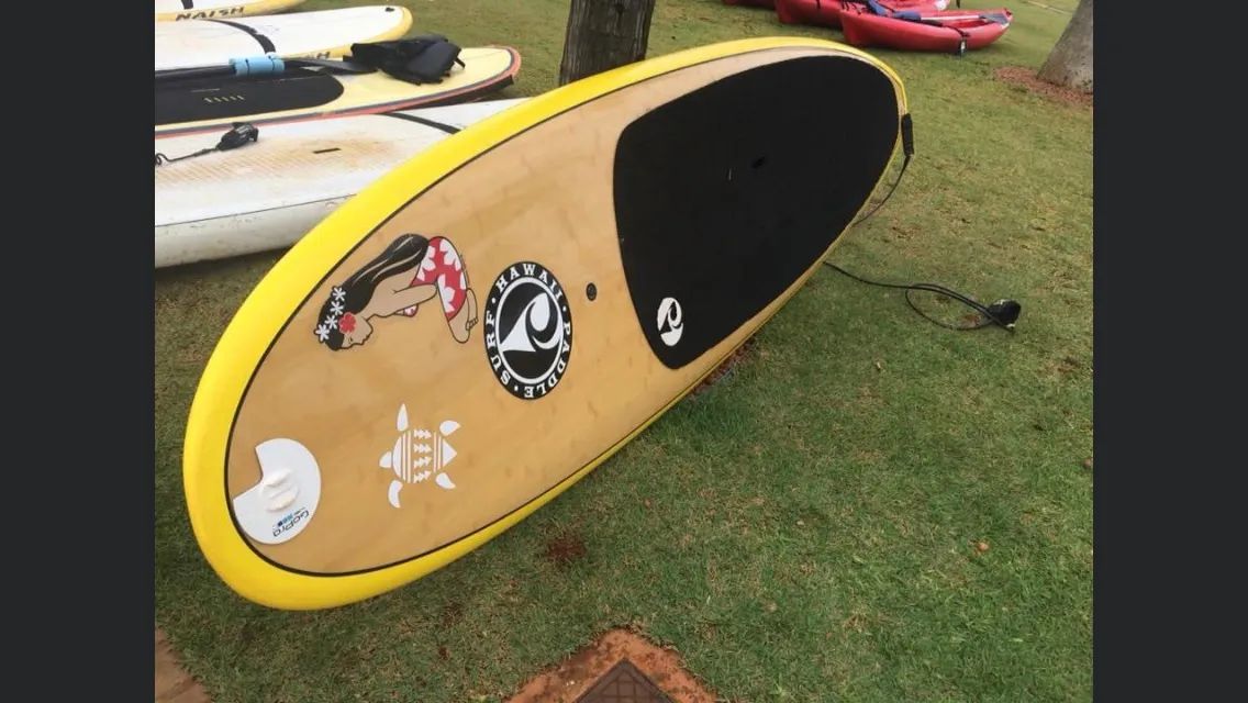 Prancha havaiana de SUP. 