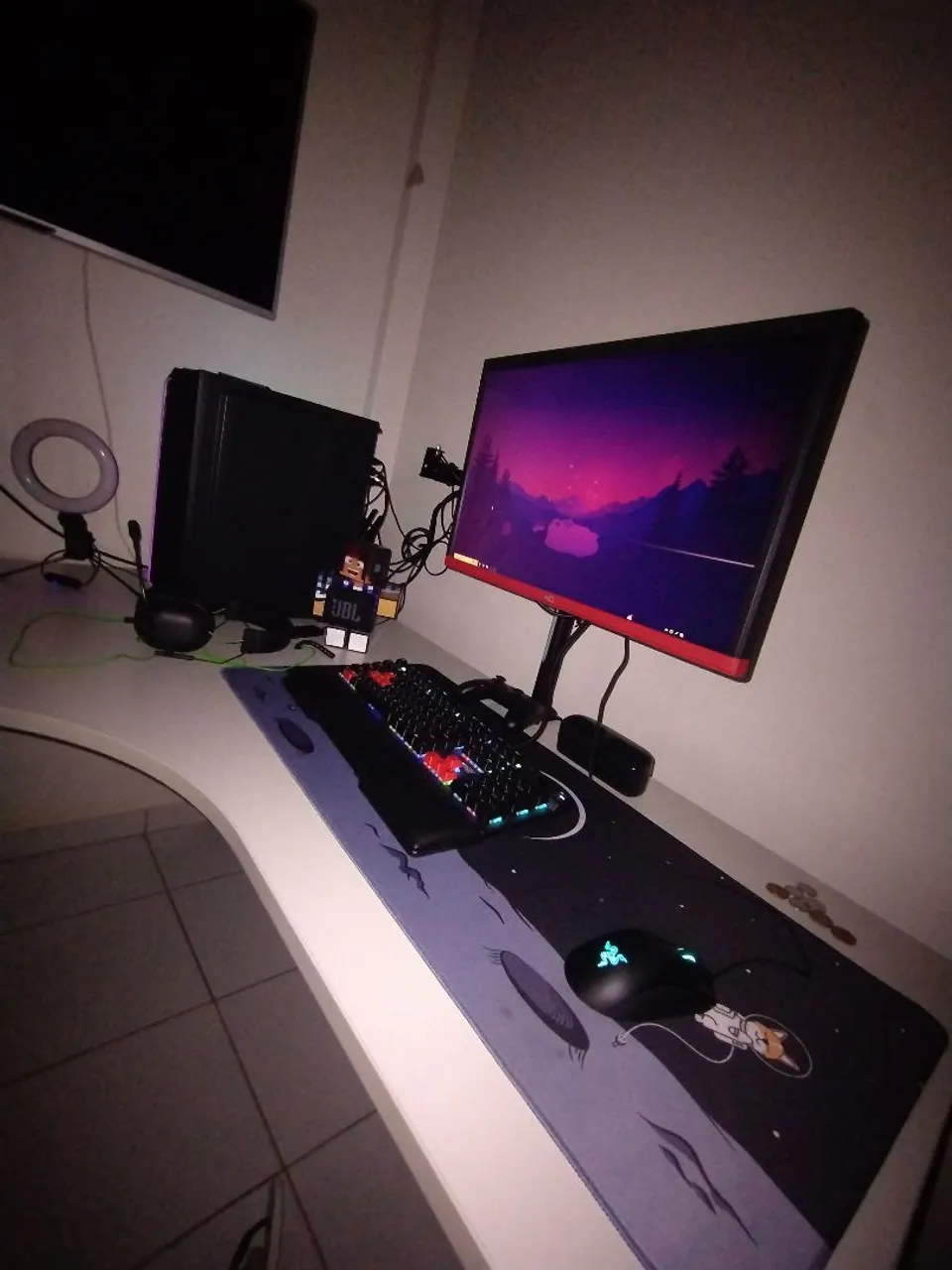 PC Gamer RX 580 8GB, Xeon E2640, 16GB DDR4, SSD, Monitor LED 21?