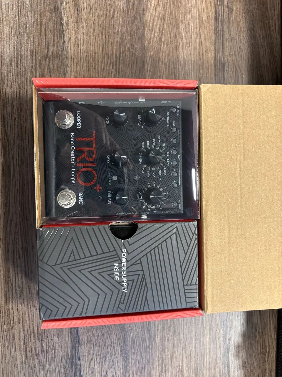 Pedal de efeito DigiTech Trio+ Band Creator + Looper preto