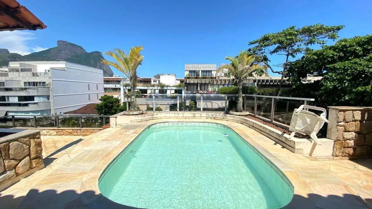 Jardim Oceânico | Cobertura 4 quartos, sendo 1 suite