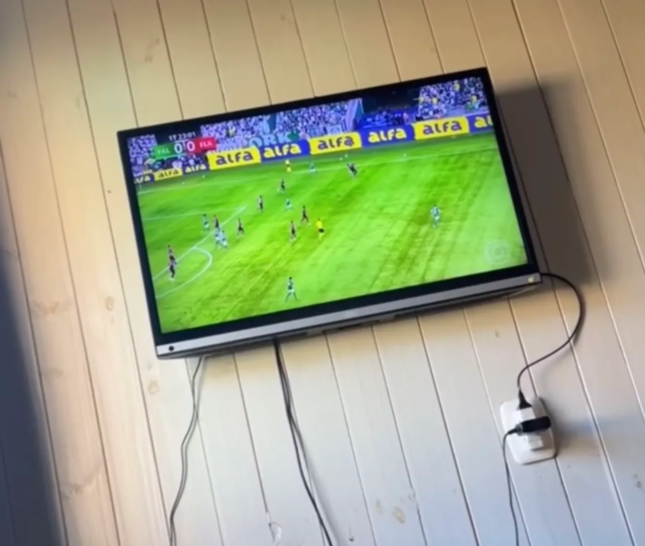 TV AOC - Tela Plana