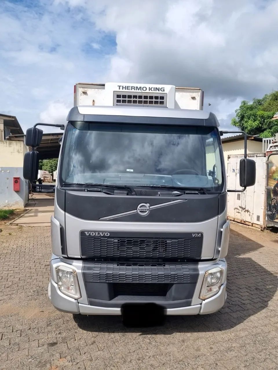 Volvo VM 330 8X2  - Foto 4