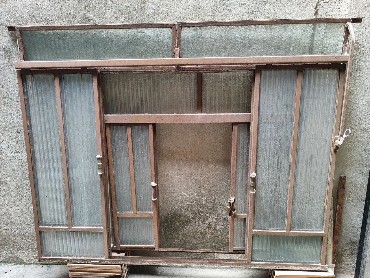 2 Iron Windows64739706799107120