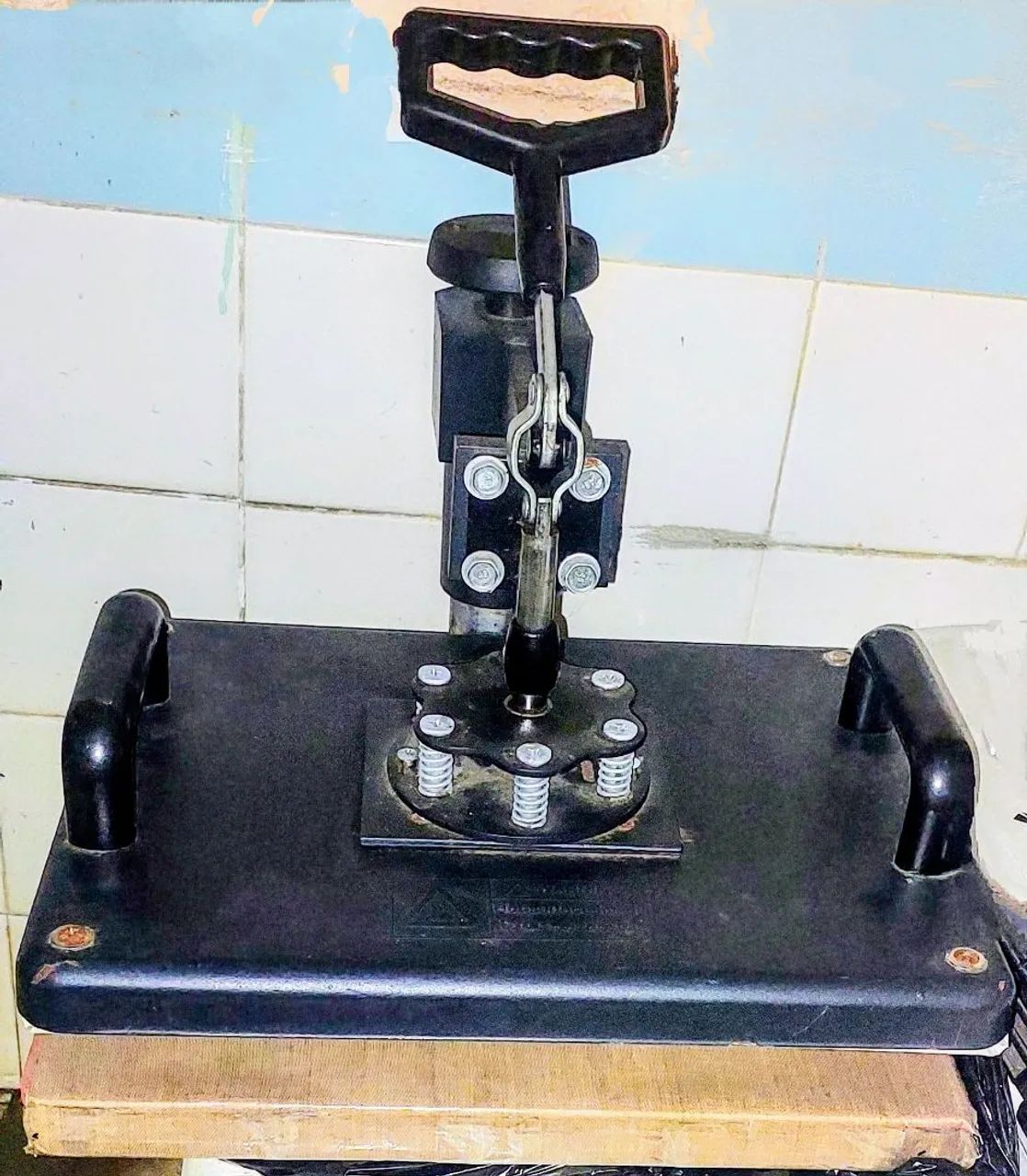 Máquina de Estampar Canecas, Bonés. Não envio é pra vim buscar em Recife - Foto 2