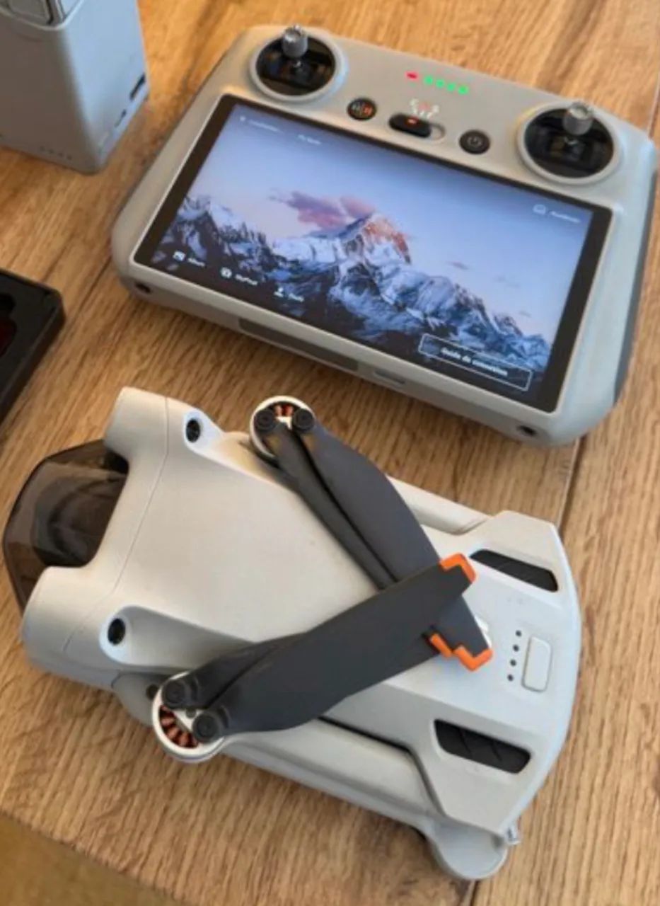 Drone DJI Mini 3 RC controle com tela - Foto 3