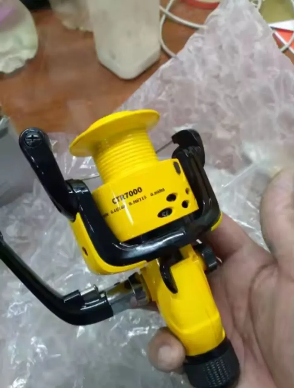 Carretilha de Pesca SÉRIE 4000 - Amarela