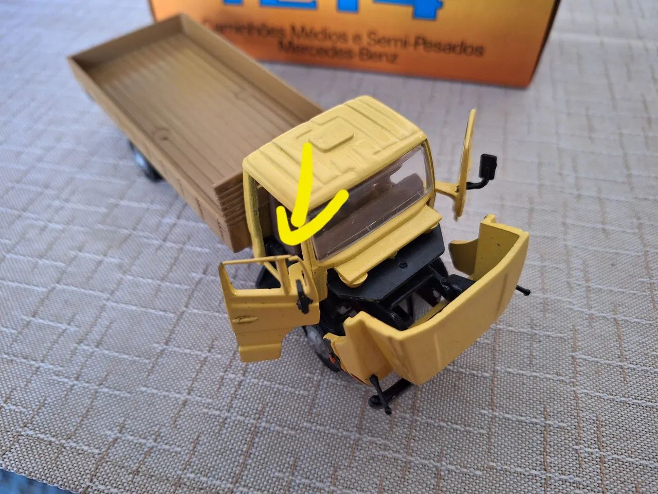 Miniatura Mercedes 1614 carca seca Supermini Arpra Industria Brasileira Anos 80 novo - Foto 6