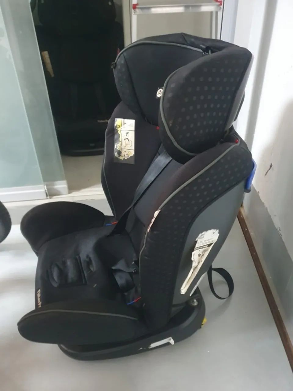2 Cadeirinhas de bebê Fisher Price - 0 a 36 kg - R$500,00 cada - Foto 3