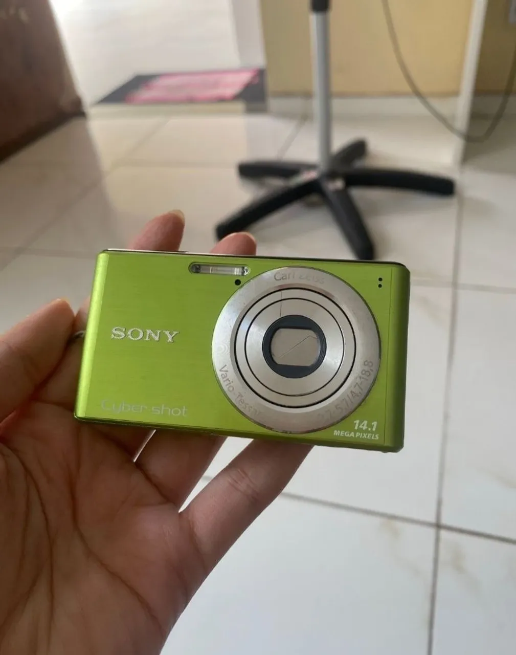 Câmera Sony Cyber-shot 14.1MP (Leia a descrição)