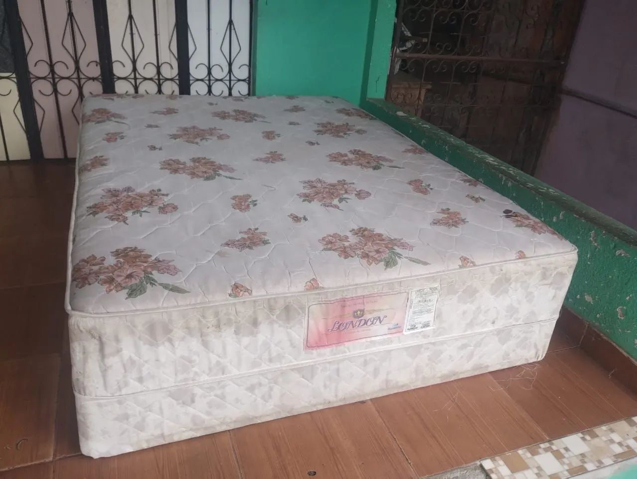Cama Casal Espuma - Semi Nova (ENTREGA GRÁTIS) - Foto 3