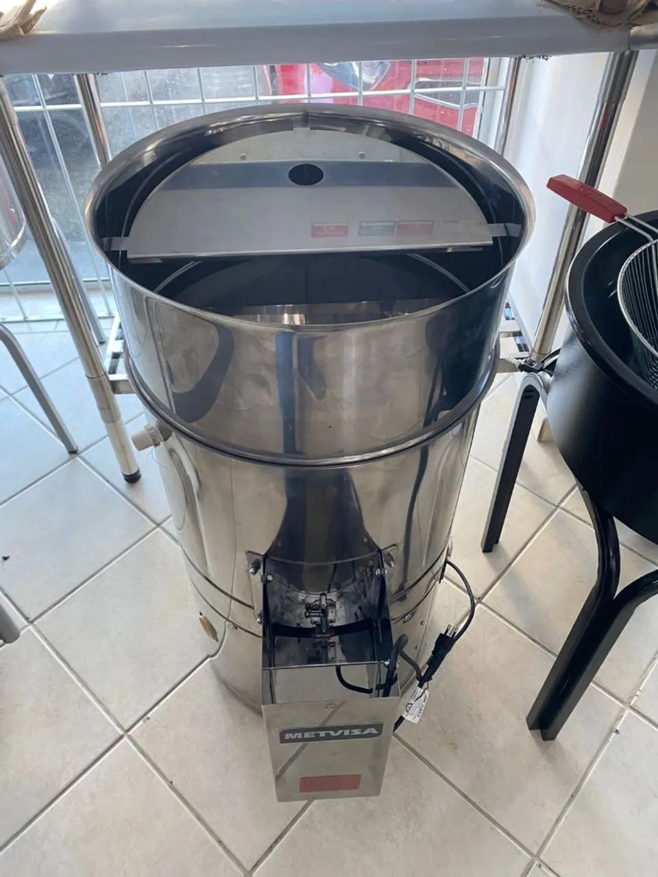 NZ. Descascador de batatas 10 kg Metvisa
