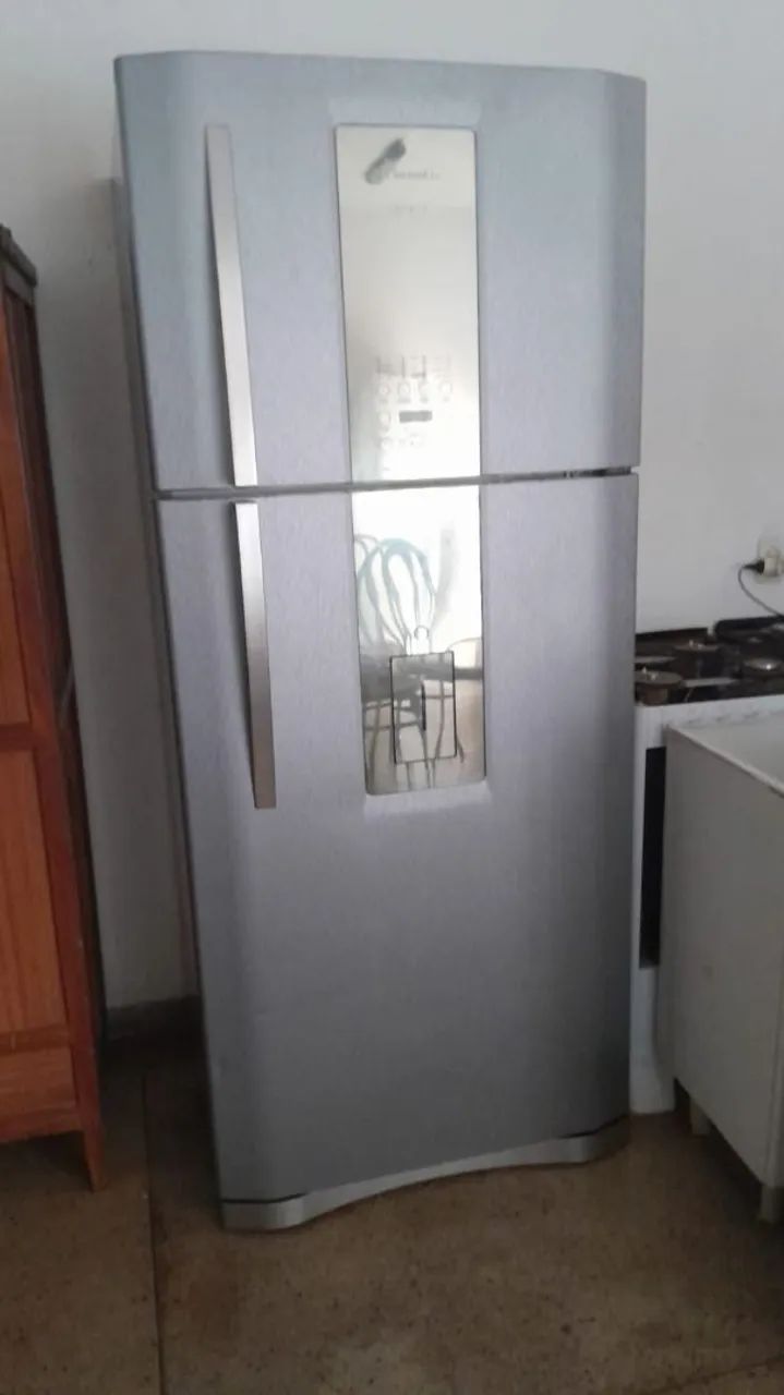 Electrolux Frost free 553 litros inox painel digital - Geladeiras