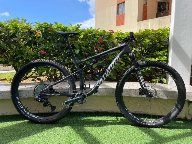 Bicicleta Specialized Epic Expert- Carbono Tam. G - Nota Fiscal