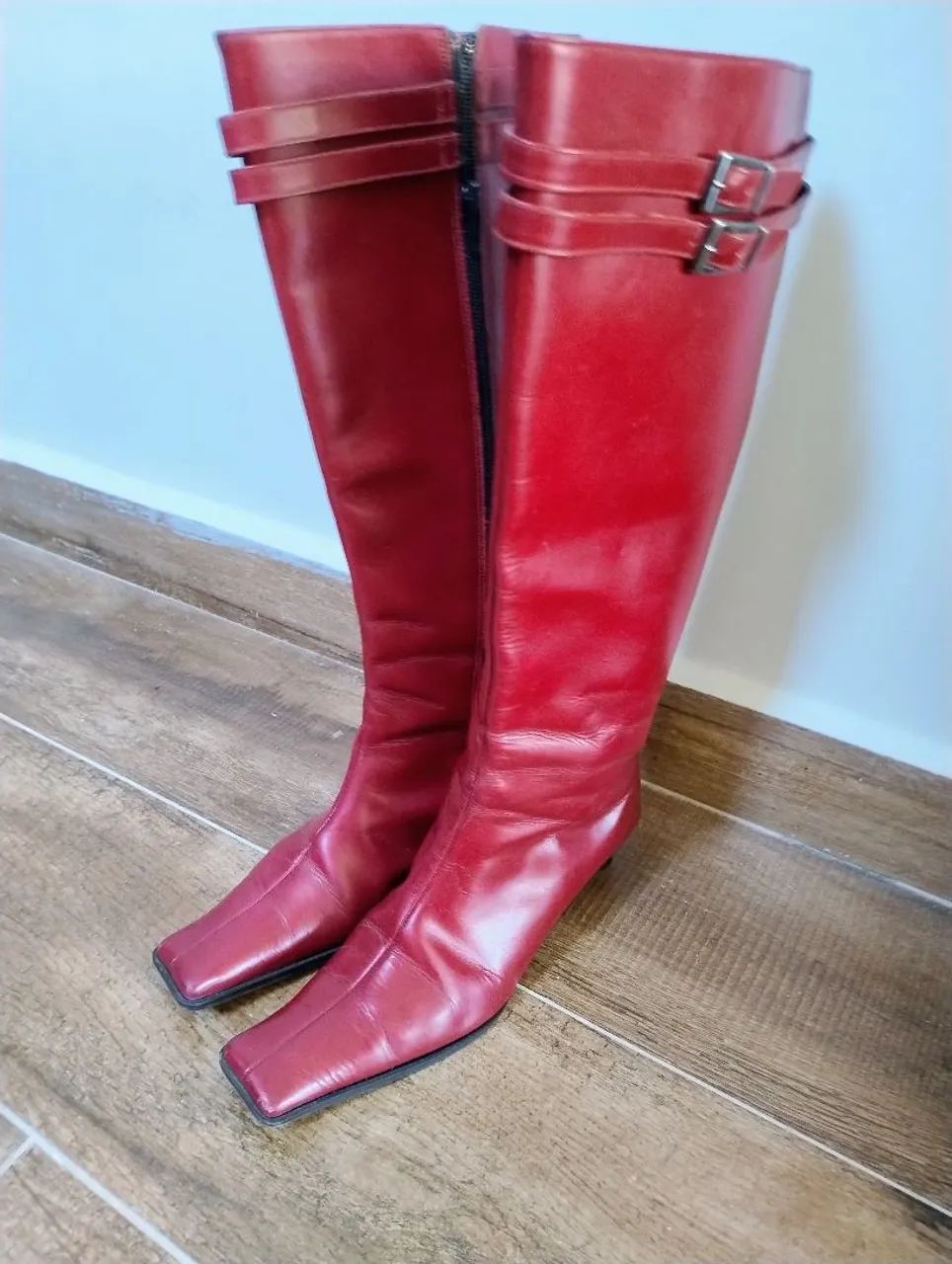 Botas Vermelhas de Couro 38- Elegância e Estilo - Foto 2