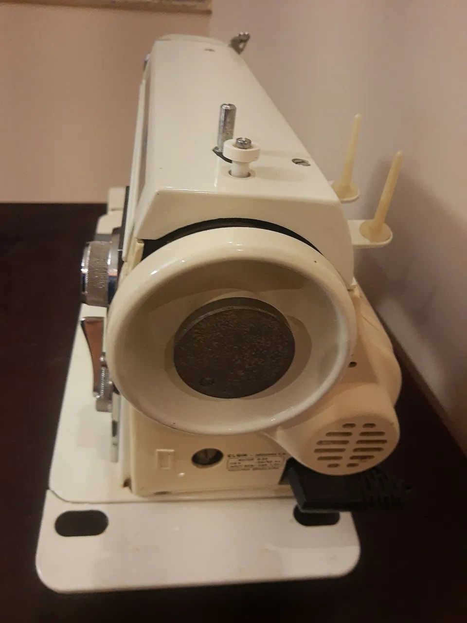 Máquina de costura Elgin zig-zag excelente estado  - Foto 2