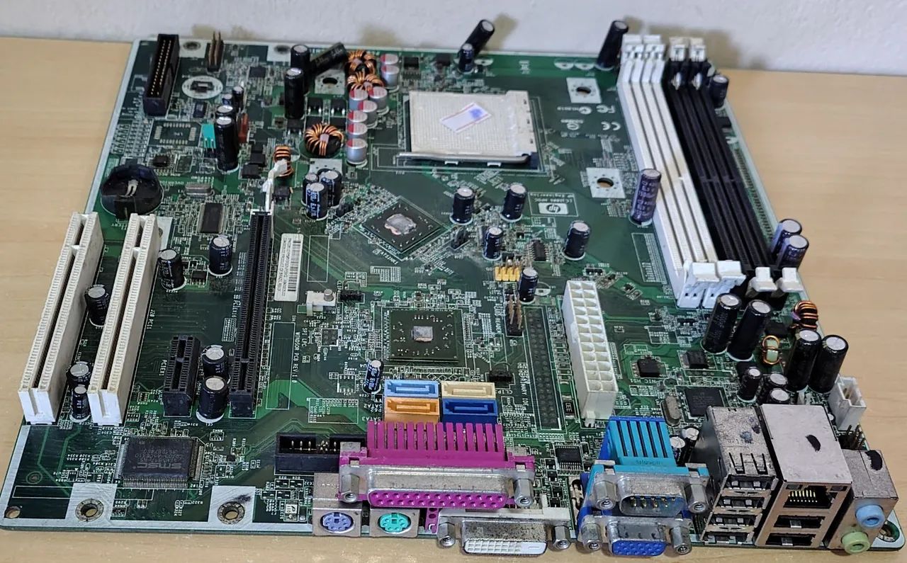 Placa Mãe HP Para Uso das Peças - Foto 2