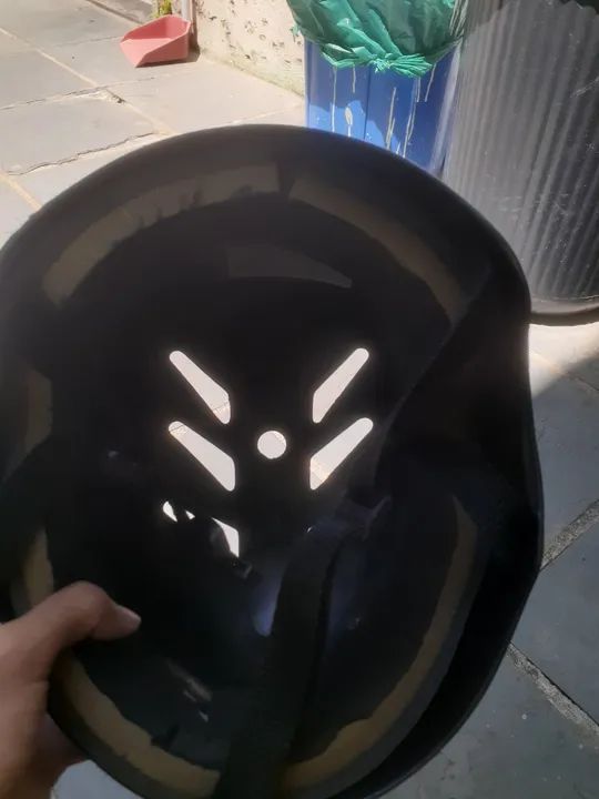 CAPACETE SKATE POUCO USADO