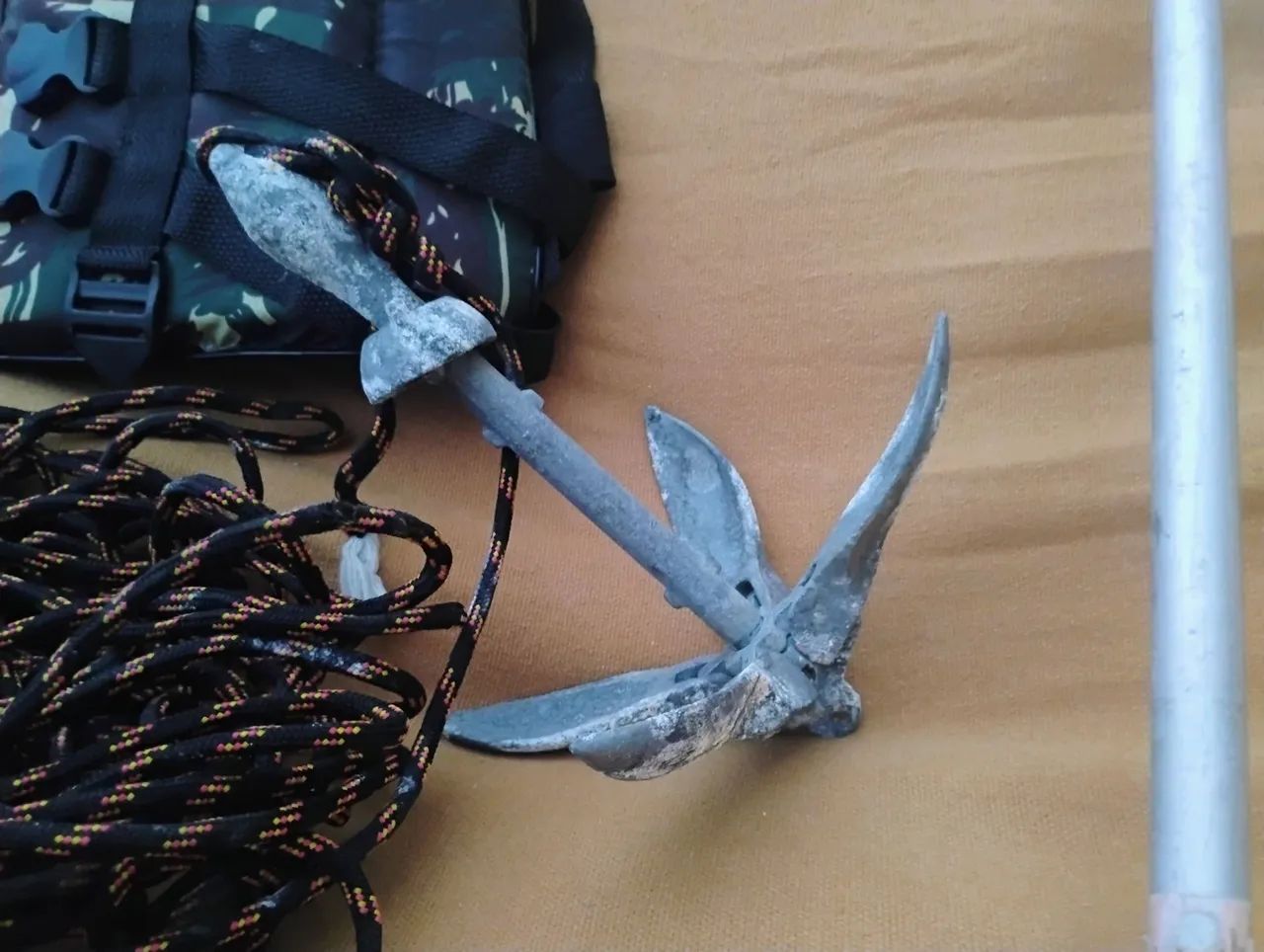 Ancora de Ferro para Barco - Ótima para sua Aventura!