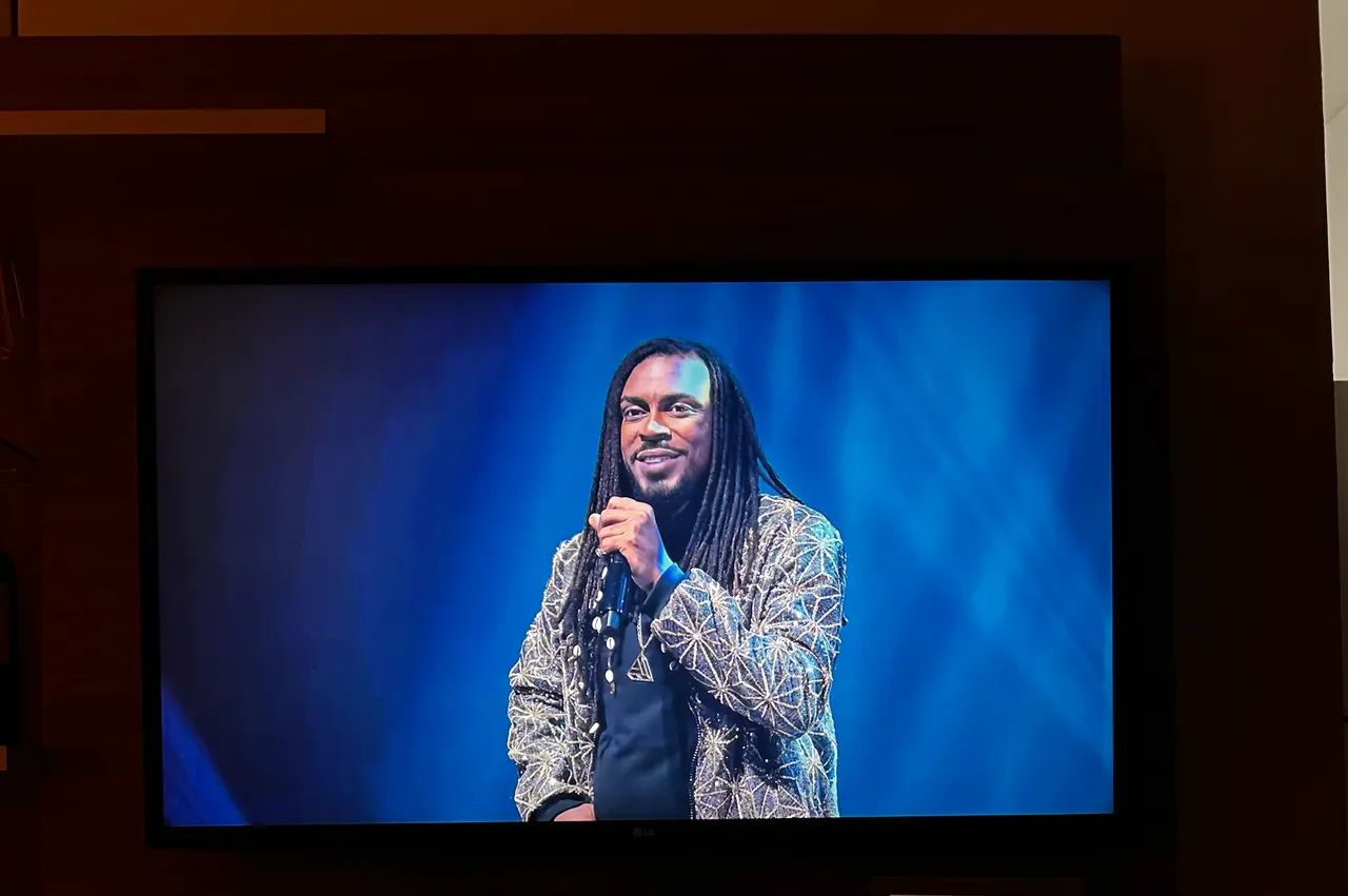 Tv LG 43 polegadas Smart  R$ 1.20064396802006017121