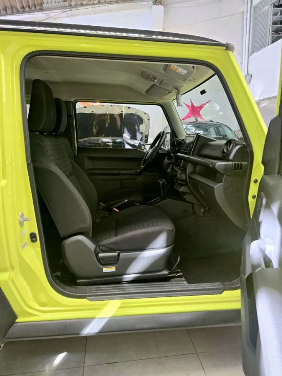 Suzuki Jimny sierra 4you 4x4 automático - Foto 5
