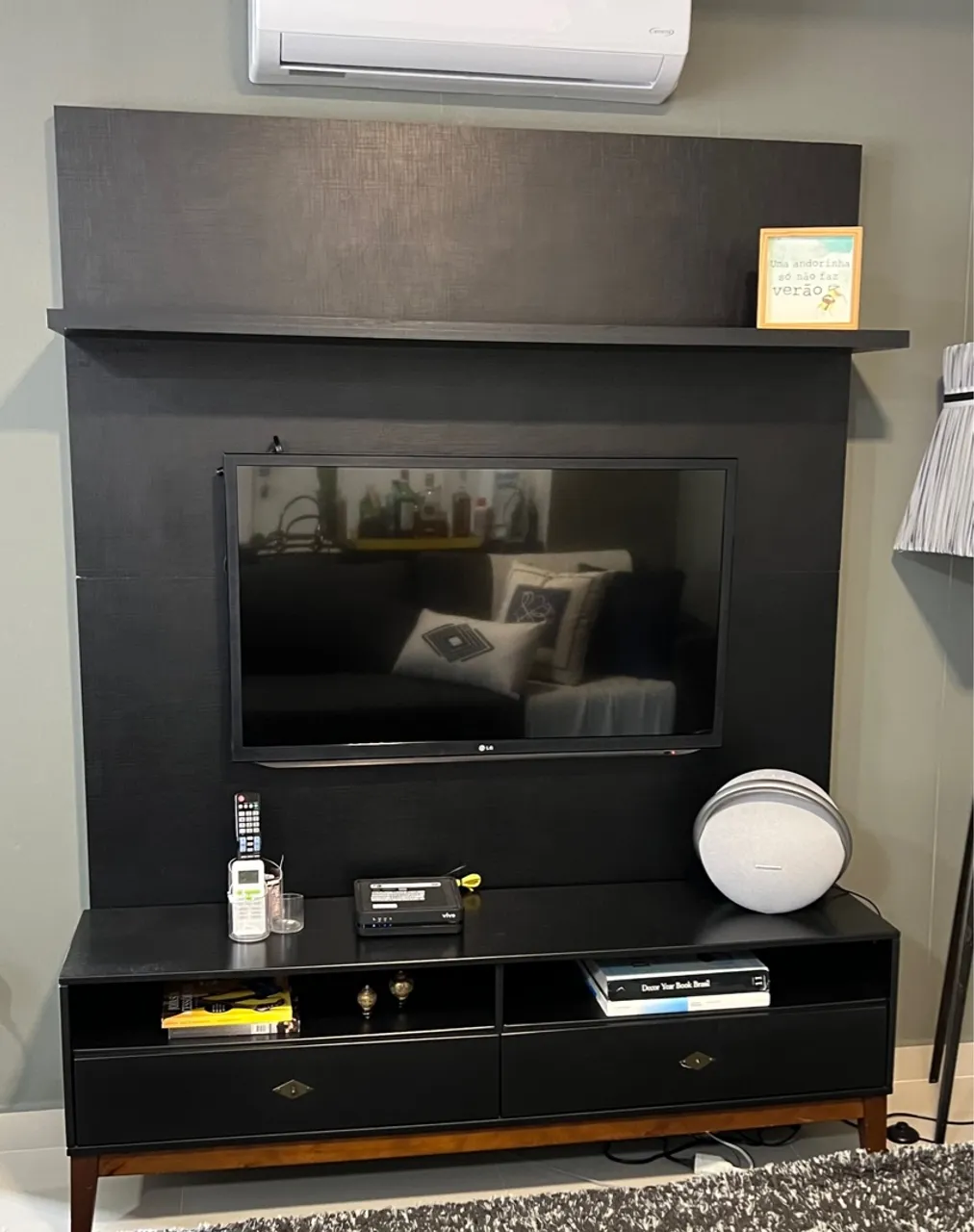 Painel de TV Completo com Rack