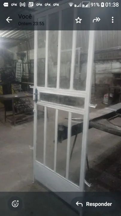 Porta com vidro 80x210. Ótima