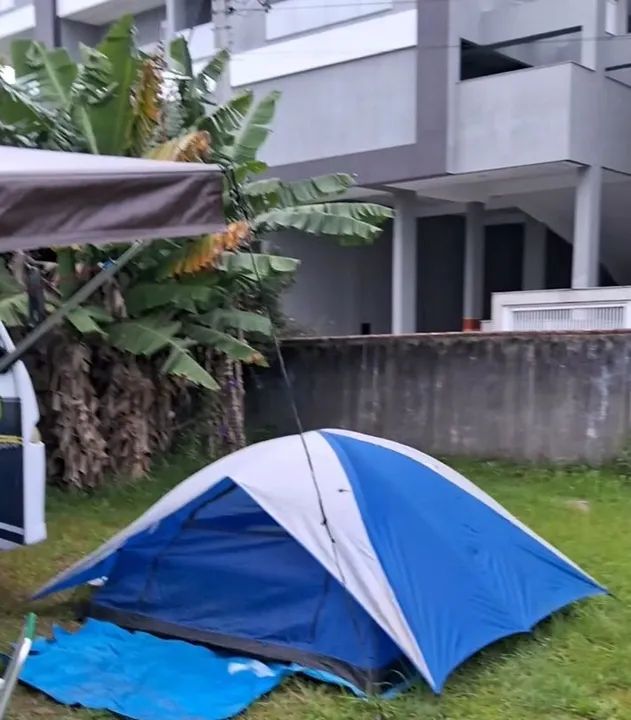 Barracas para acampamento,pra 4 pessoas.