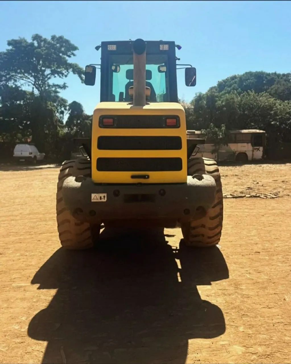 Pá Carregadeira New Holland  W130B  - Foto 3