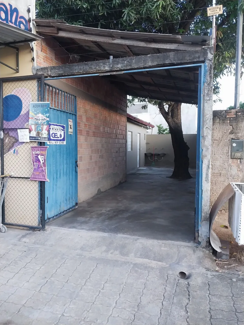 Alugo apartamento modelo casa