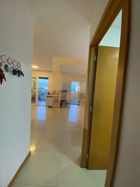 Apartamento à venda no Guararapes, 3 suítes e 4 banheiros, 144 m² por R$ 850.000. - Foto 2