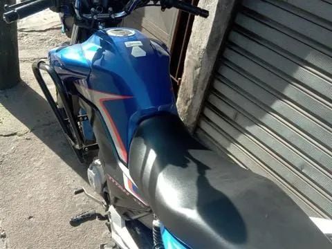 Moto usada com muito cuidado ,ideal pra quem esta buscando comforto e custo-beneficio - Foto 5