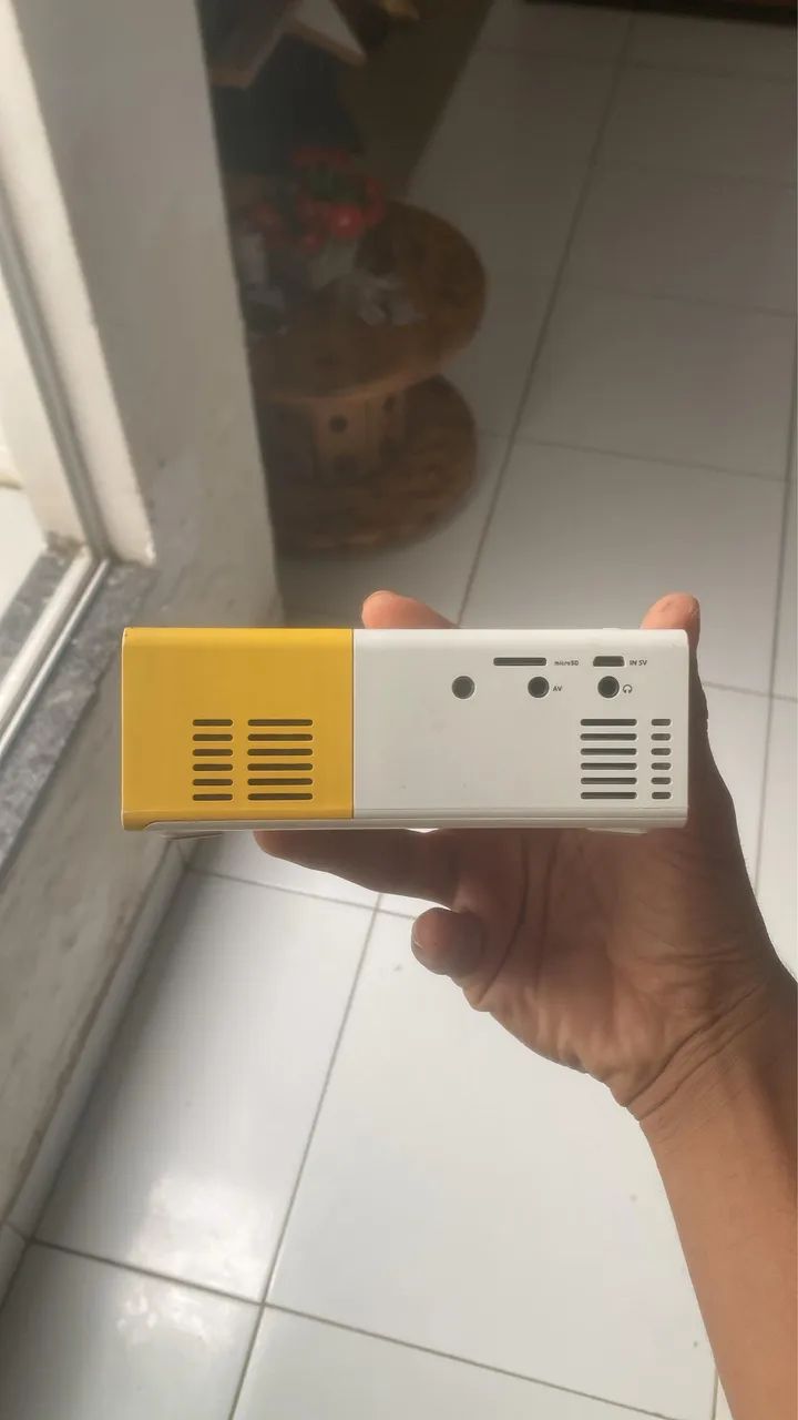 Retro Projetor 1080p