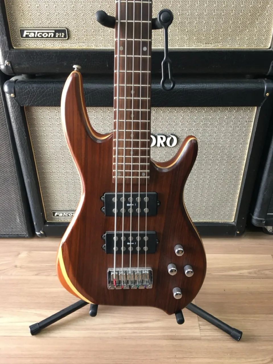 Contrabaixo Eagle EGB5100