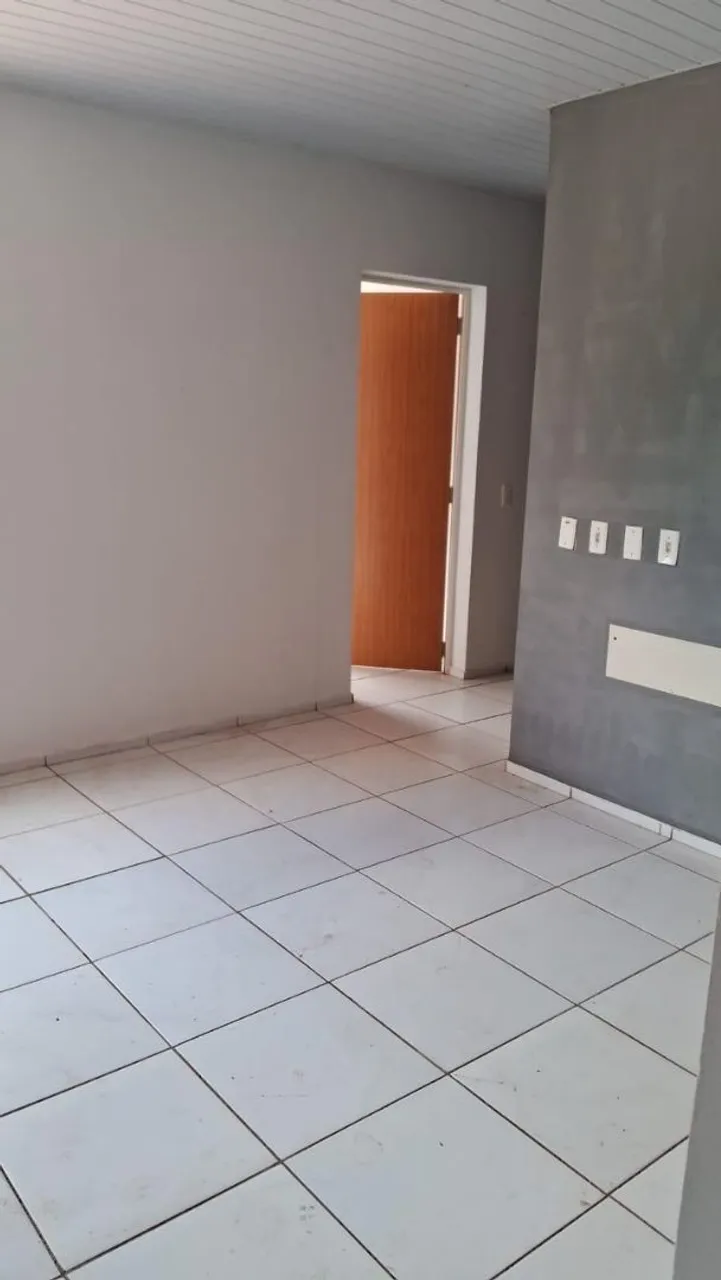 Àgio com parcelas de 395 reais mensais, do Apto no Village Leste, pronto para morar