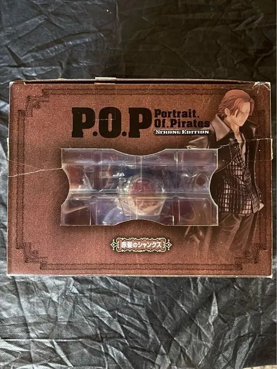 P.O.P Shanks - One Piece - Strong Edition Megahouse - Foto 3